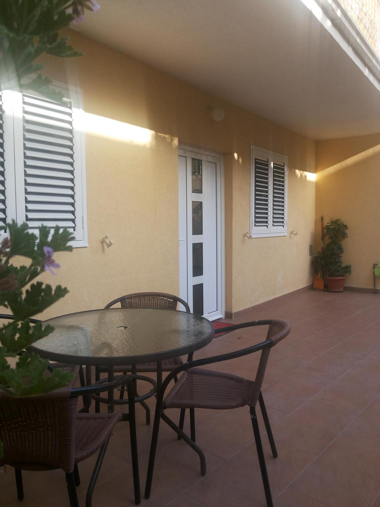 Apartments Vila Andja Sveti Stefan Rum bild