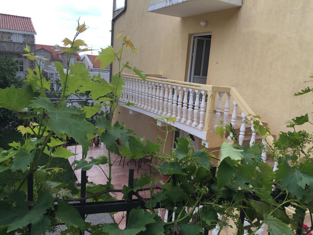 Apartments Vila Andja Sveti Stefan Exteriör bild